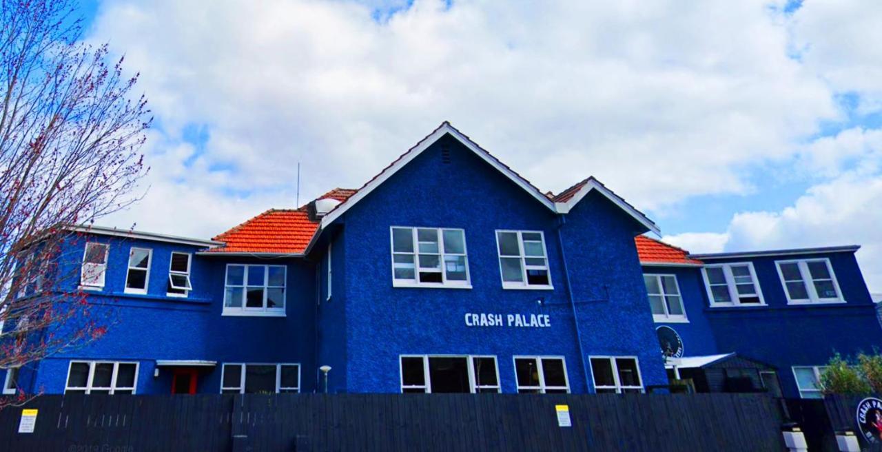 Crashpalace Backpackers Роторуа Экстерьер фото