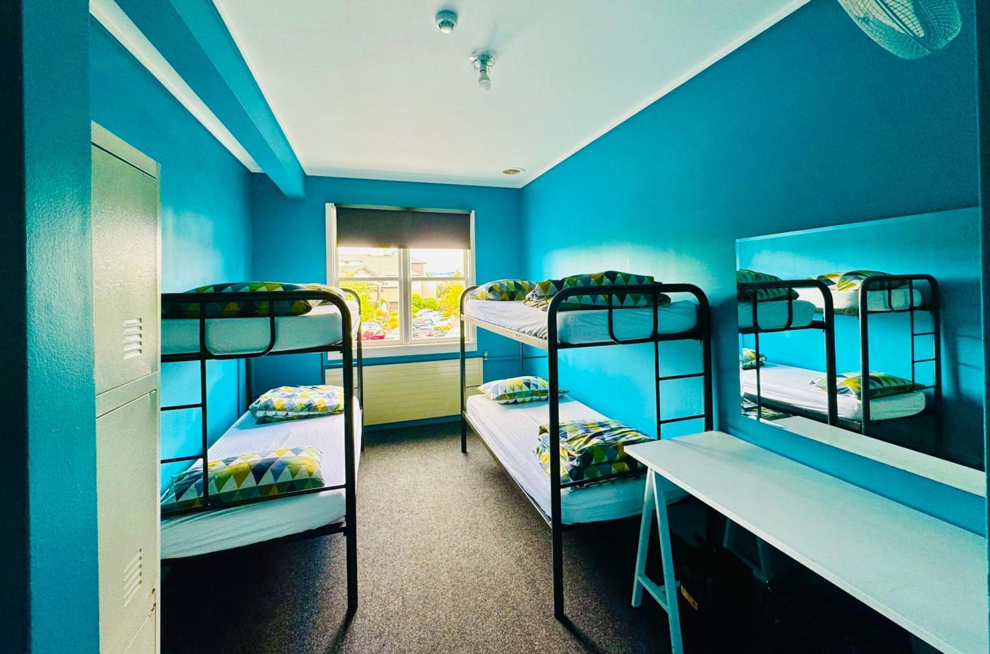 Crashpalace Backpackers Роторуа Экстерьер фото