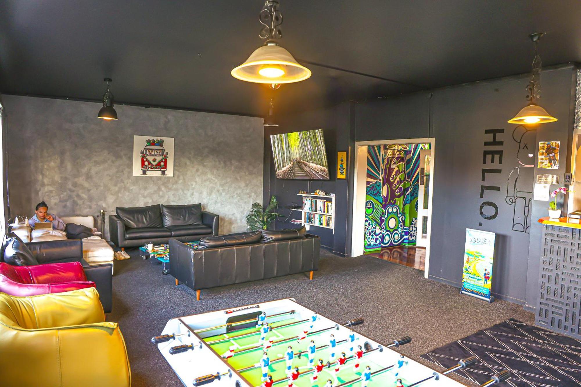 Crashpalace Backpackers Роторуа Экстерьер фото